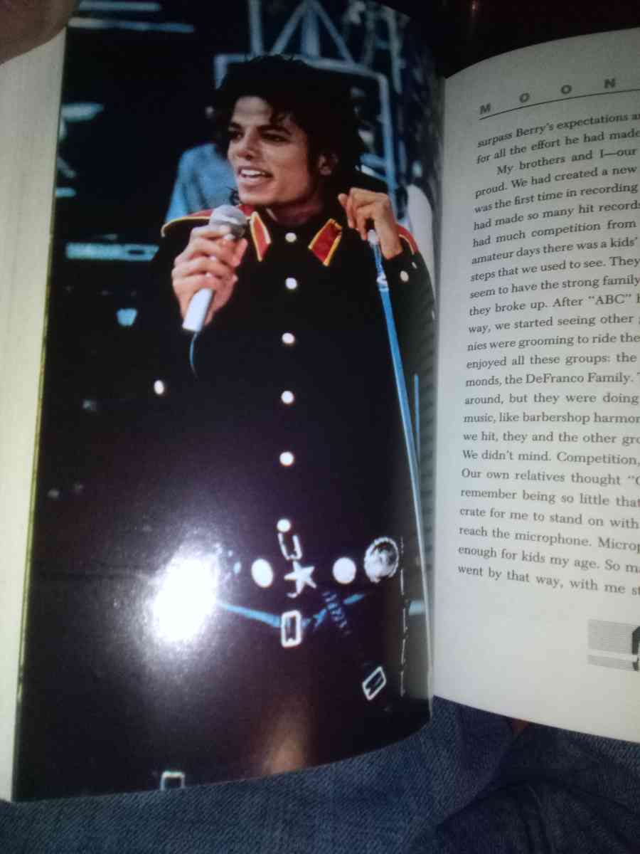 Michael Jackson Moon Walk autobiography book - Alexandria, Indiana - FleaMarketBay
