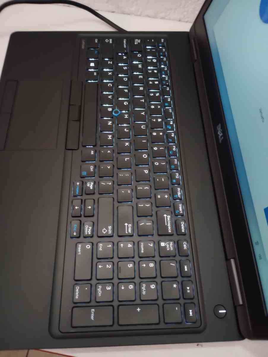 latitude 5580 not battery adapter included so you can still - Pomona, California - FleaMarketBay