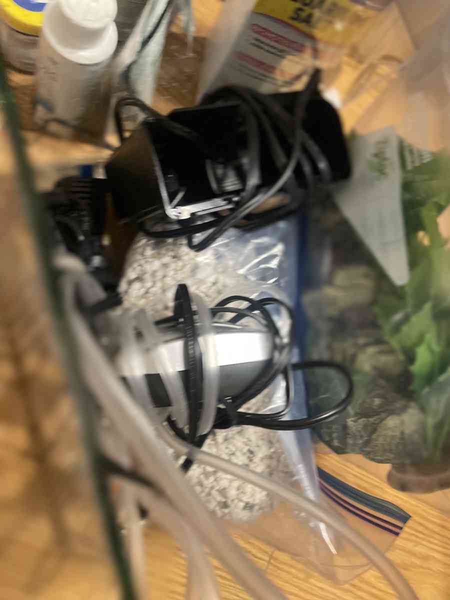 5g fish tank starter kit - Ankeny, Iowa - FleaMarketBay