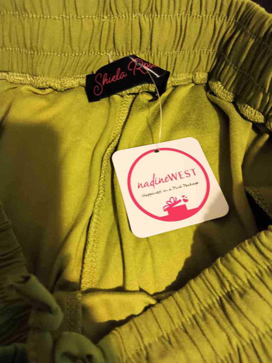 Pants Green - Louisville, Kentucky - FleaMarketBay