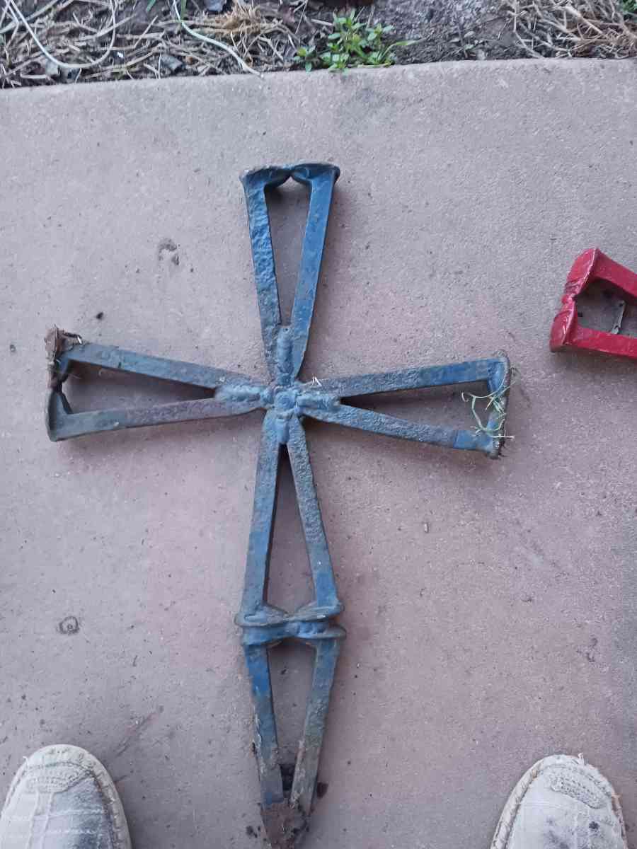 handmade crosses 25 each - Iowa Park, Texas - FleaMarketBay