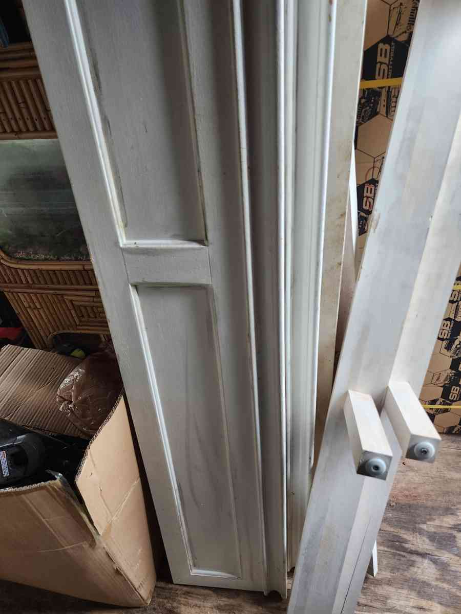 king bed headboardfoot board side boards and slats - Cochran, Georgia - FleaMarketBay