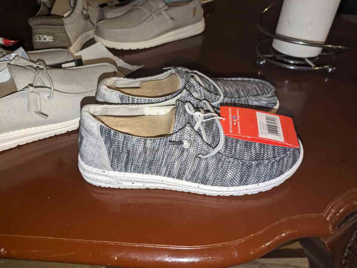 HEY DUDES - Red Oak, Texas - FleaMarketBay