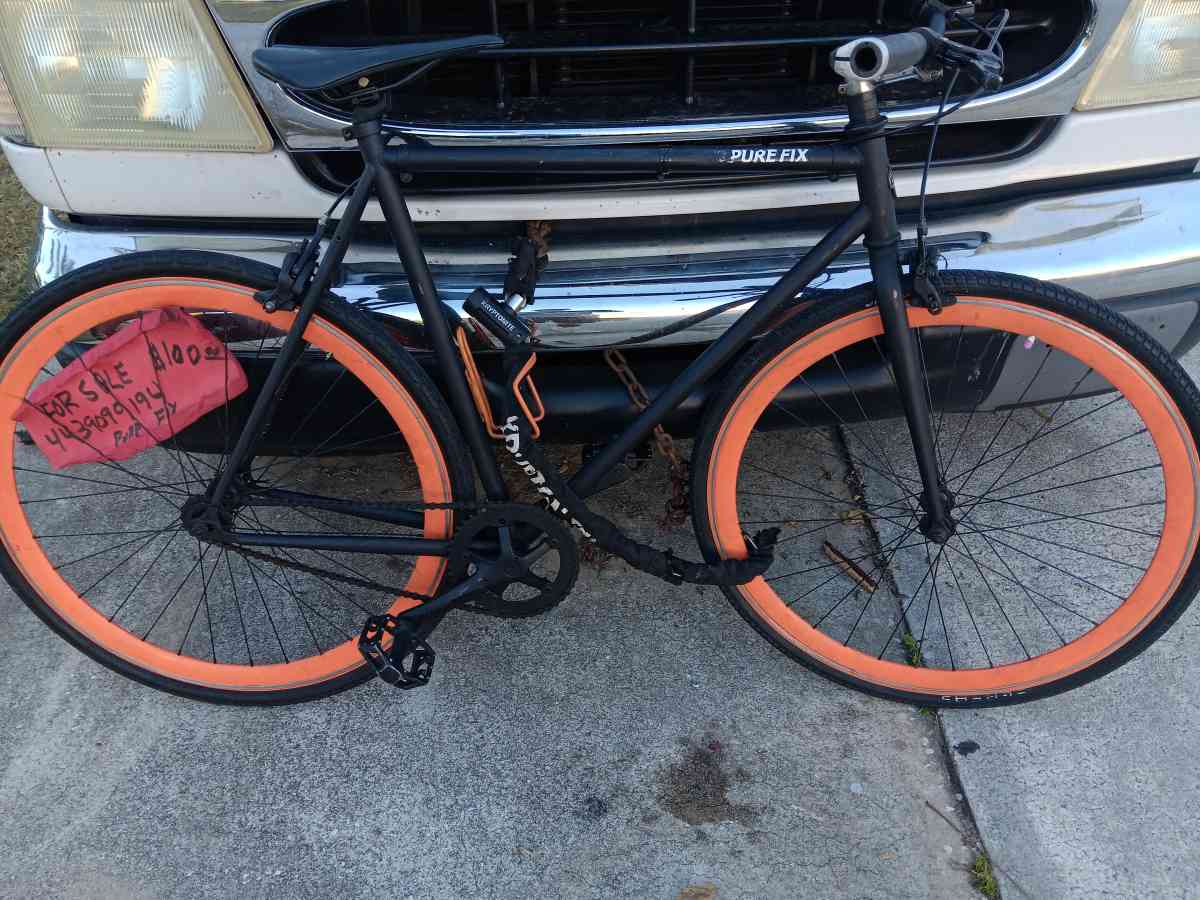Pure Fix bicycle - Holiday, Florida