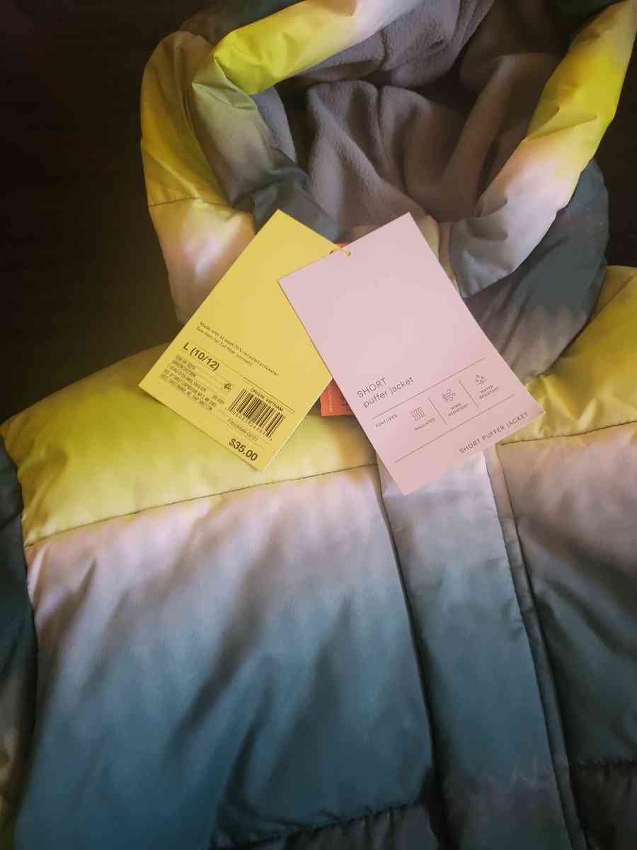 Boy Puffer Jacket - Sacramento, California - FleaMarketBay