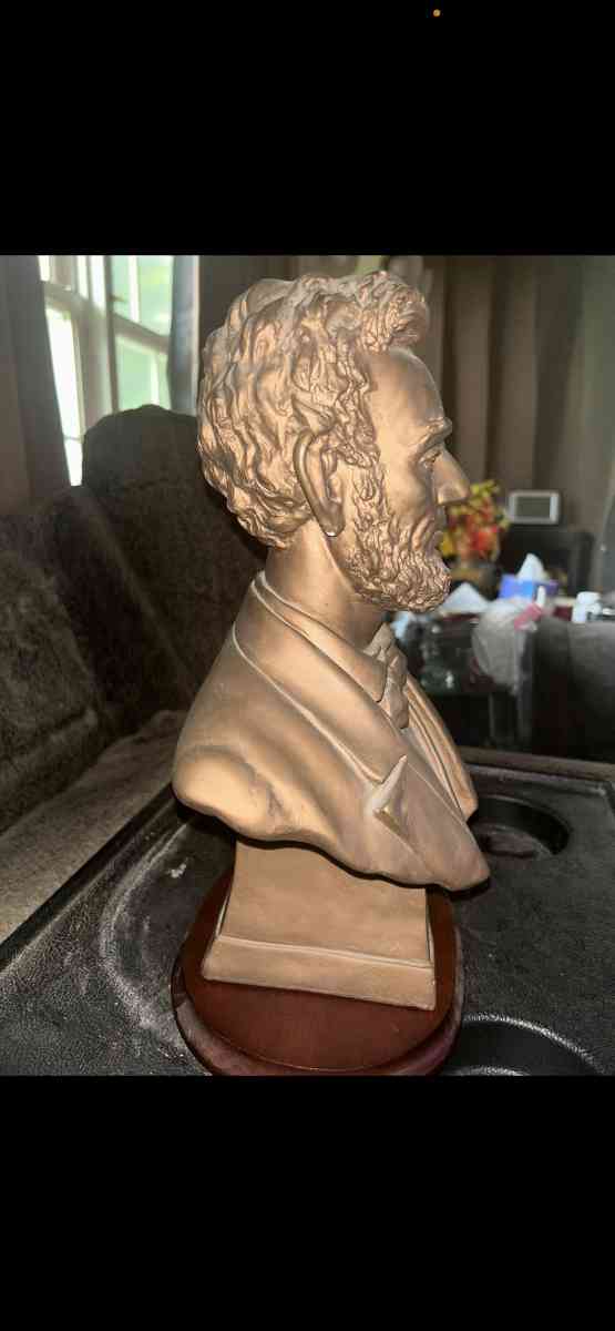 1972 Abe Lincoln Bust - Abington, Pennsylvania - FleaMarketBay