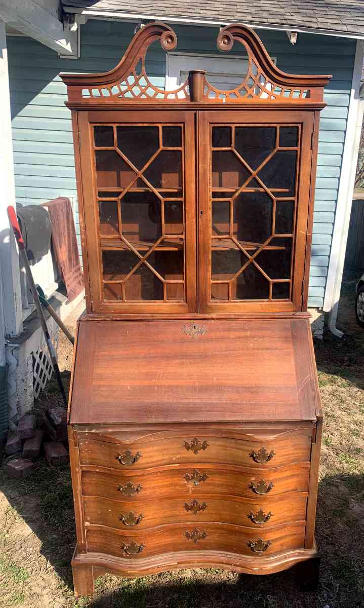 MADDOX SECRETARY DESK