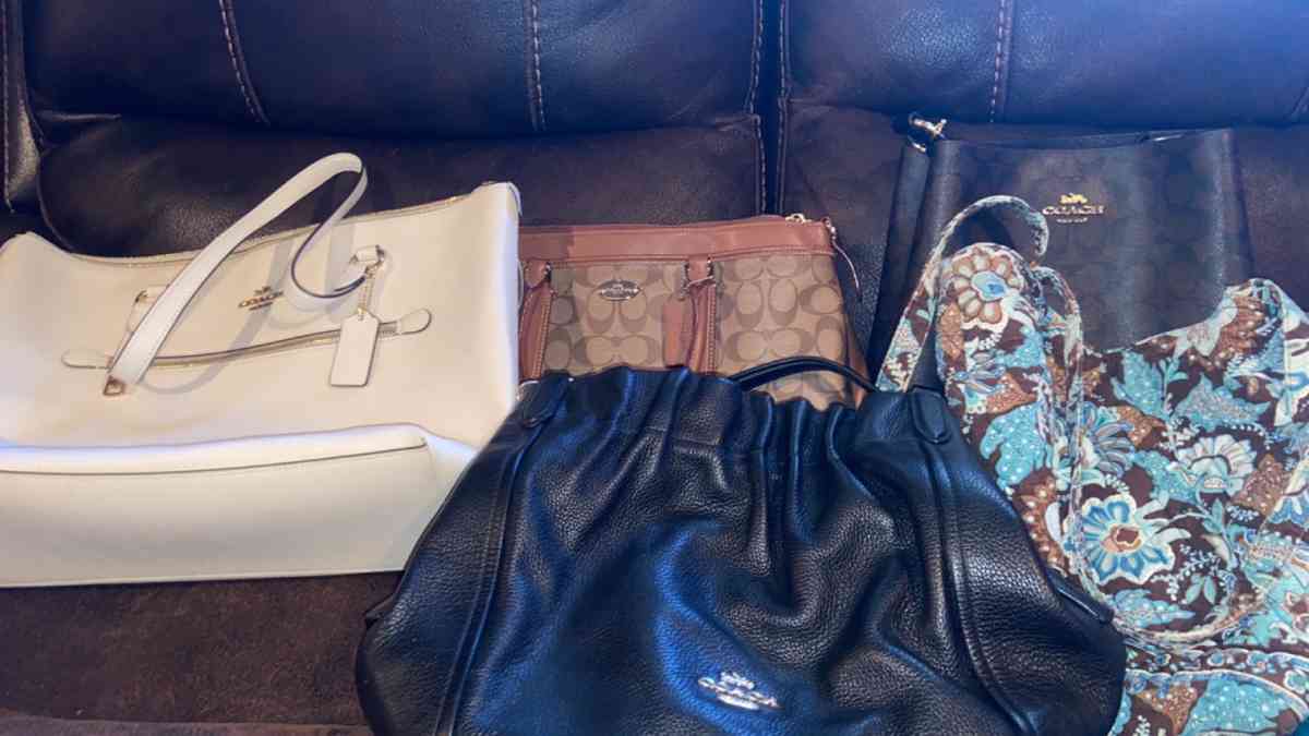 coach bags - Jefferson, Georgia - FleaMarketBay
