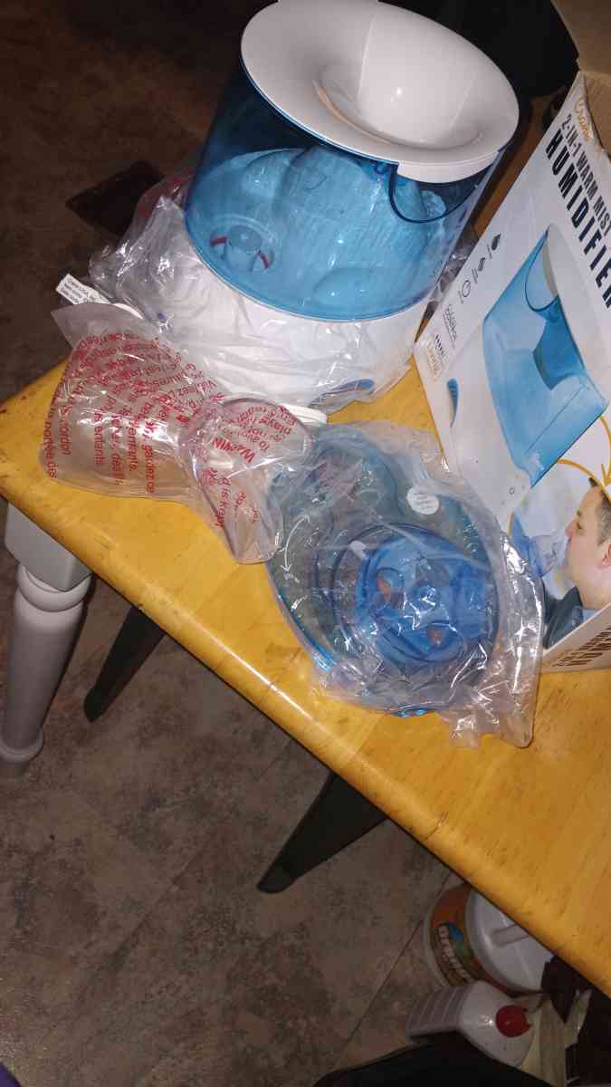 two in one warm mist humidifier and steam inhaler - Warren, Ohio - FleaMarketBay