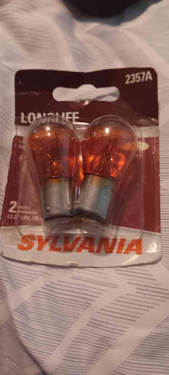 break lights 2357A - Greenville, Pennsylvania - FleaMarketBay