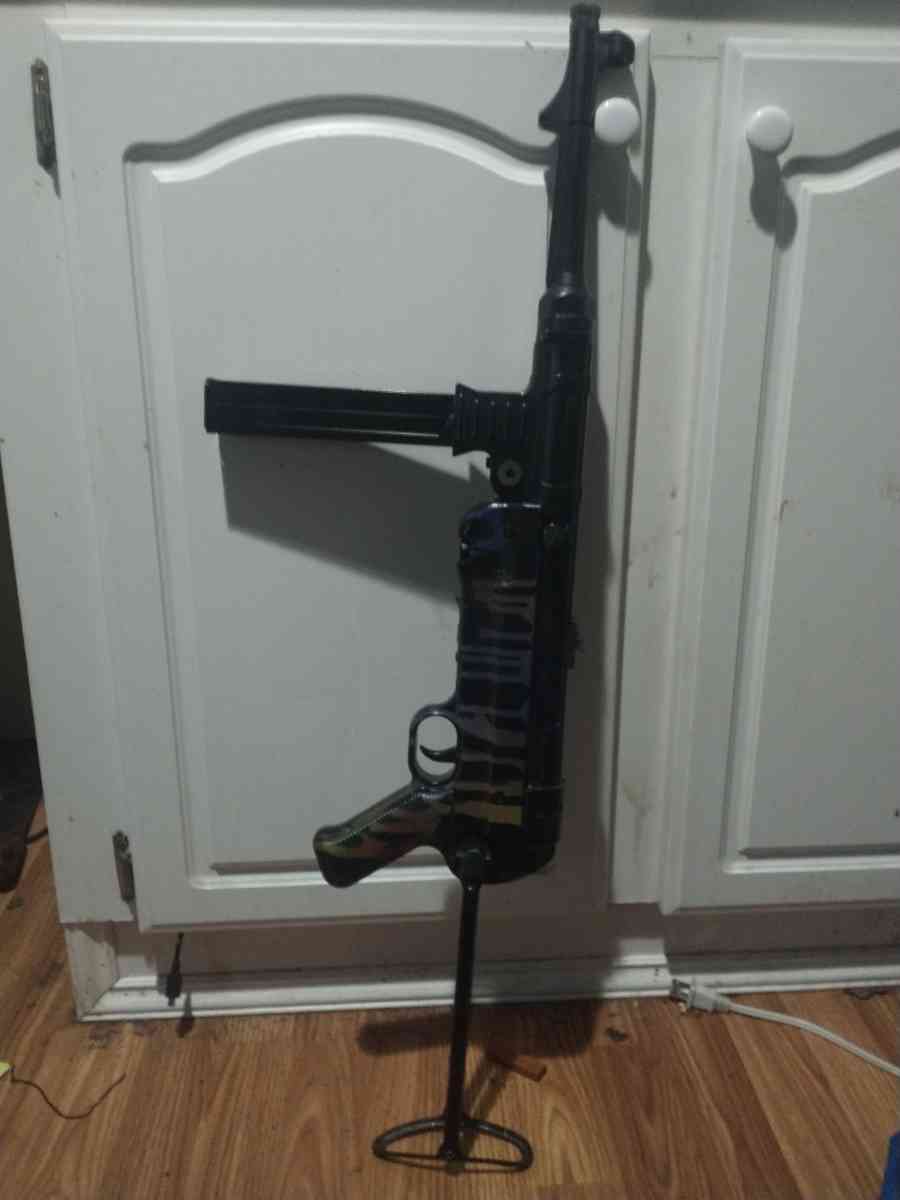 MP40 bb gun - Marysville, Washington - FleaMarketBay