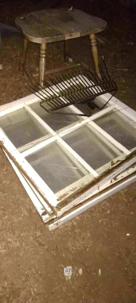 vintage windows 5 ech - Adair, Oklahoma - FleaMarketBay