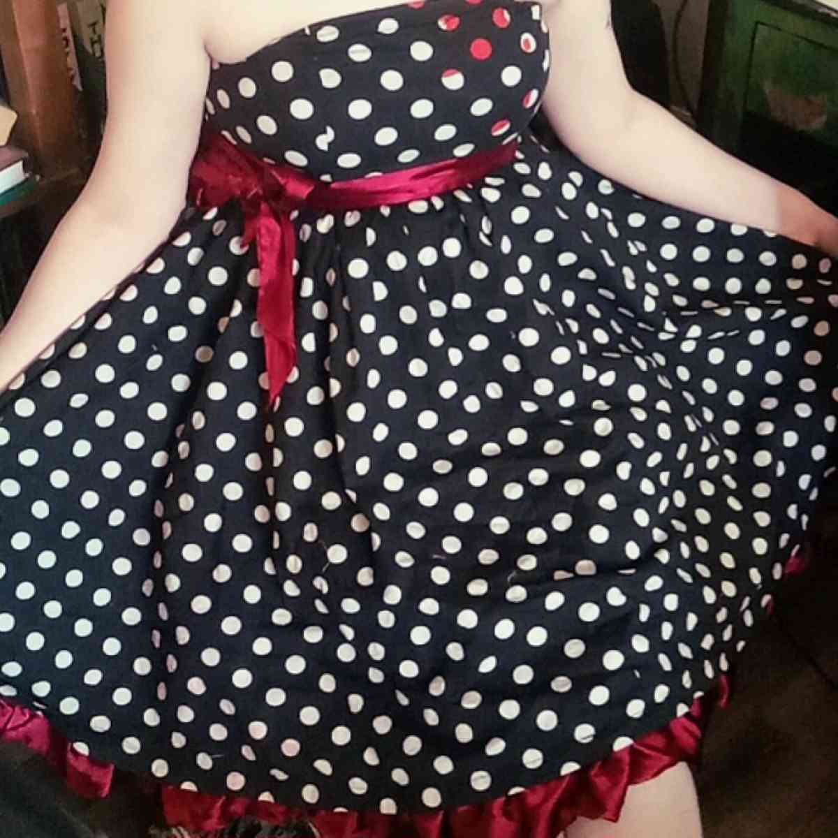 dress - Saginaw, Michigan - FleaMarketBay