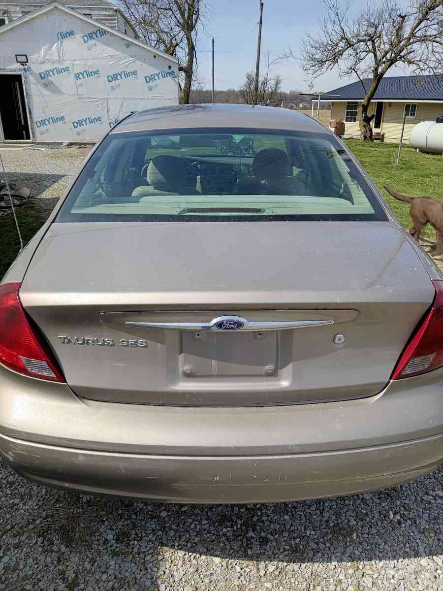 2002 Ford Taurus - Auburn, Indiana - FleaMarketBay