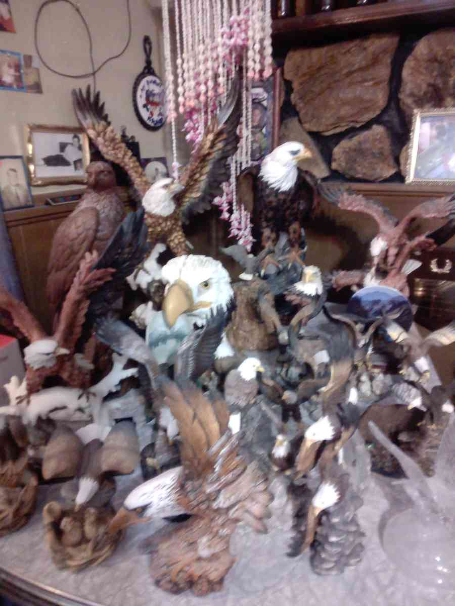 Collection of Ceramic Eagles Large medium  Small - Des Moines, Iowa