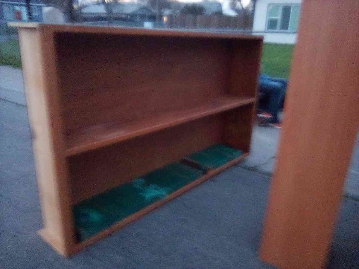 dresser beds  mics - Sacramento, California - FleaMarketBay