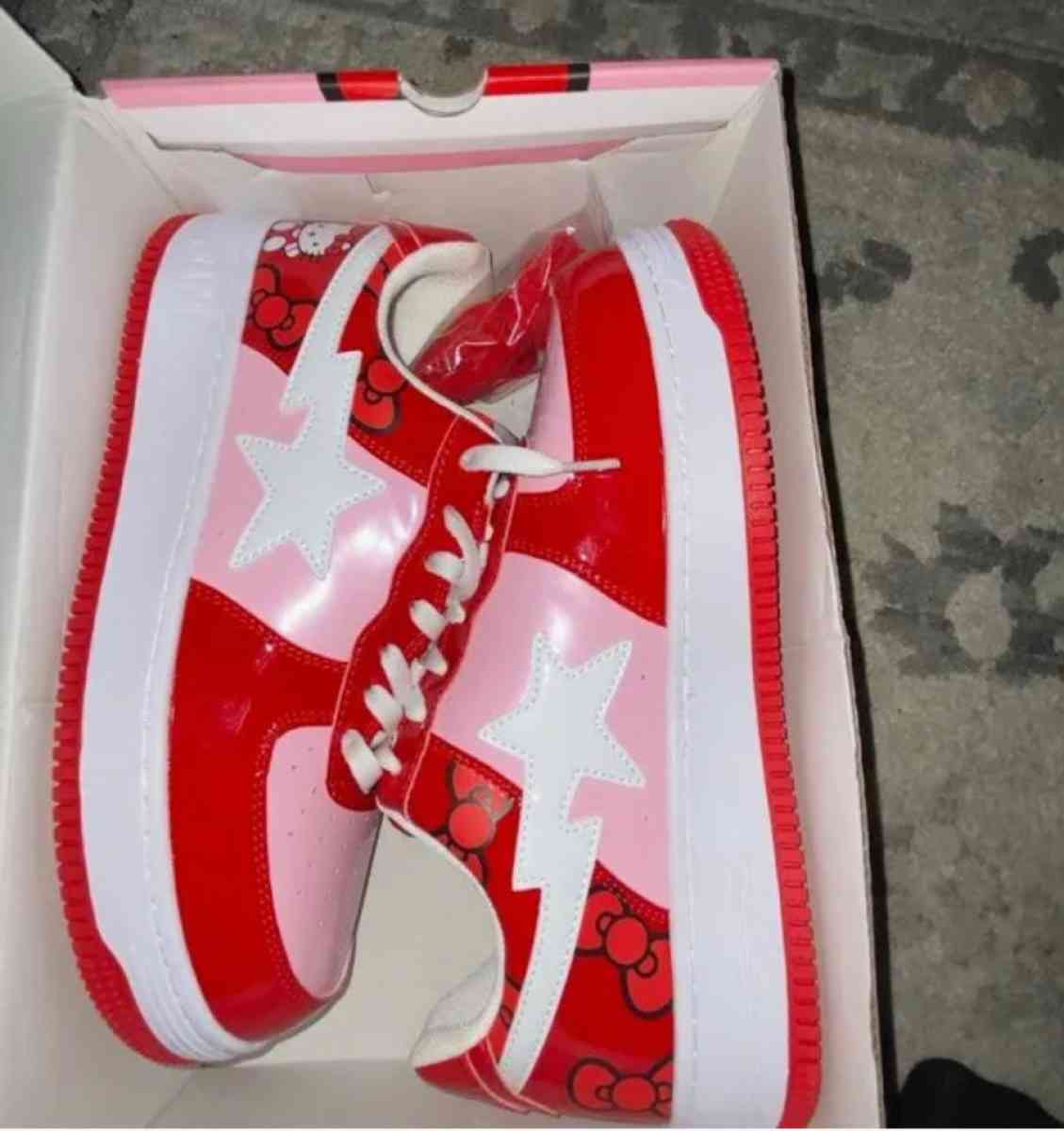 limited edition hello kitty shoes - Alicia, Arkansas - FleaMarketBay