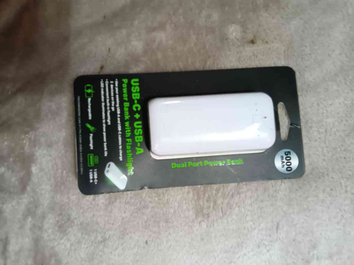 Chargers Portable x4 - Louisville, Kentucky - FleaMarketBay