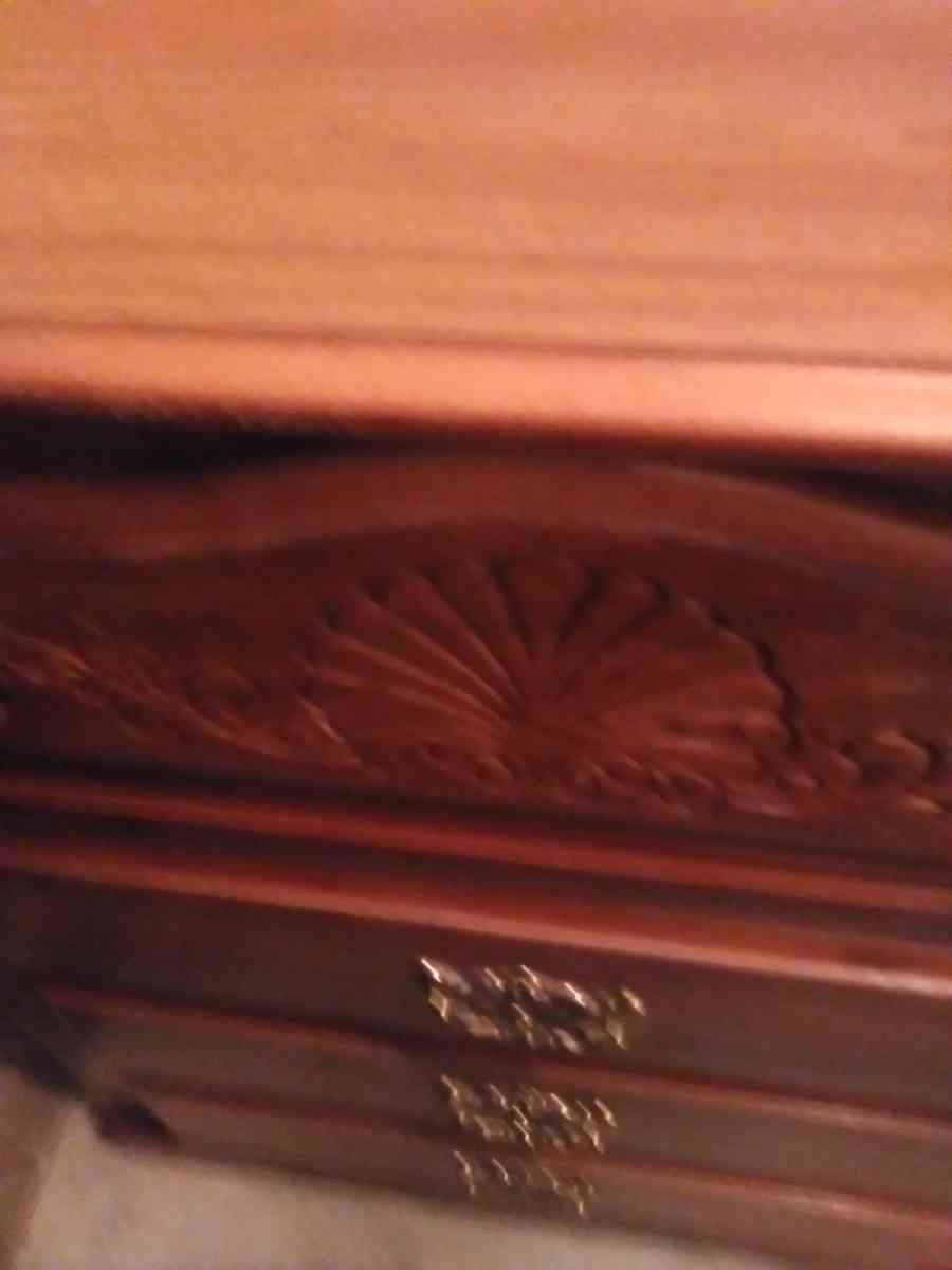 dresser and recliner 4 cherry wood dining chairs - Miamisburg, Ohio - FleaMarketBay