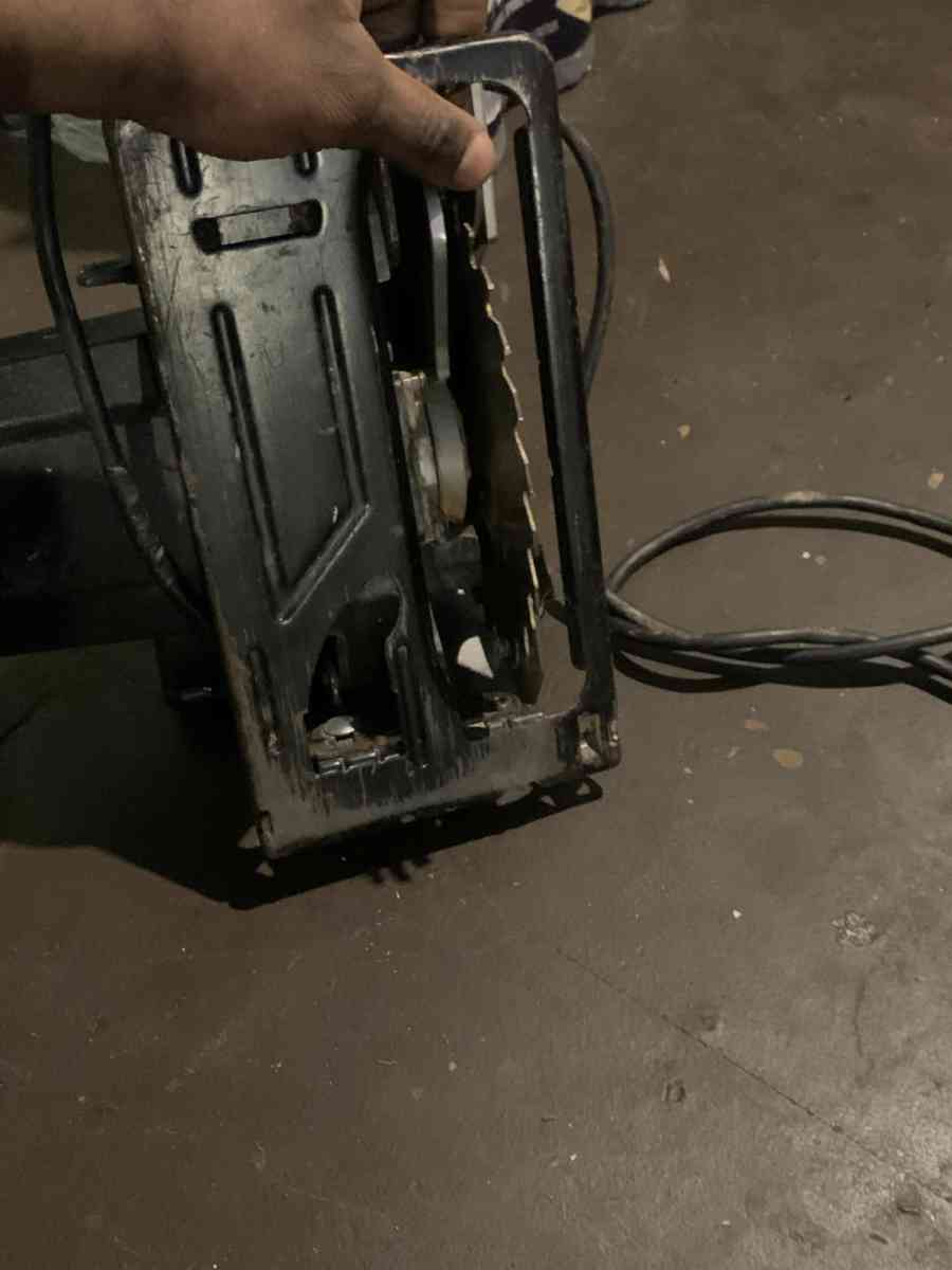 Craftsman circular saw  7 and 1 4th 120v - Erie, Pennsylvania