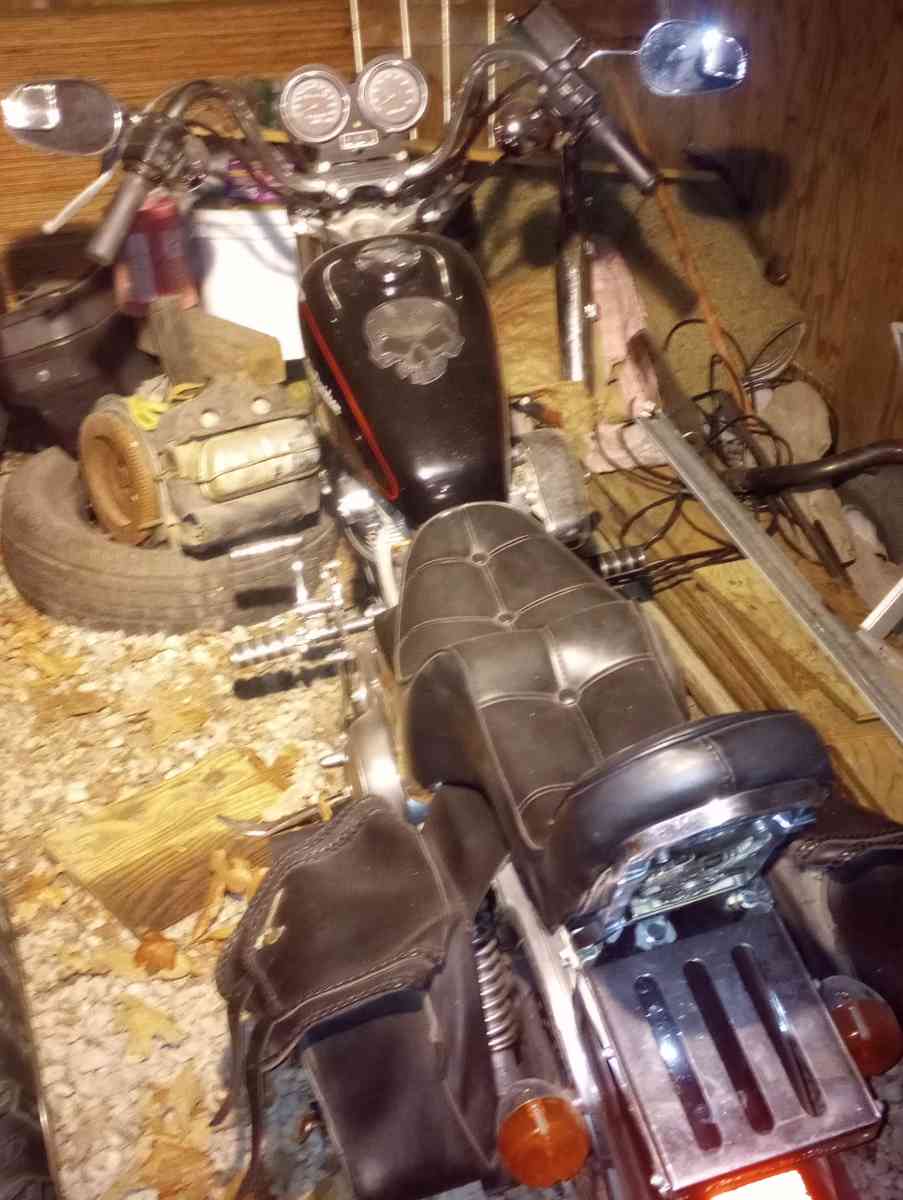 1989 883 Harley Sportster Hugger XLH