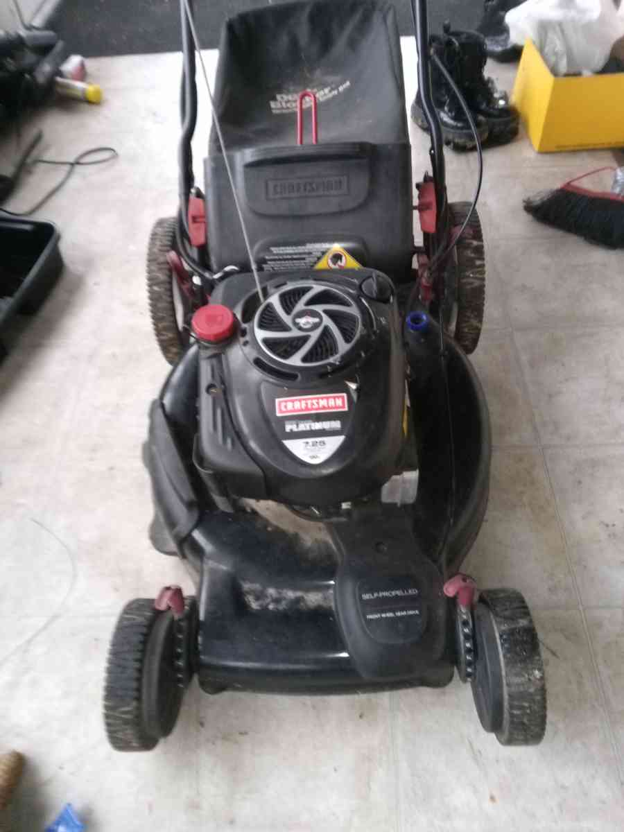 lawn mower - Cleveland, Ohio