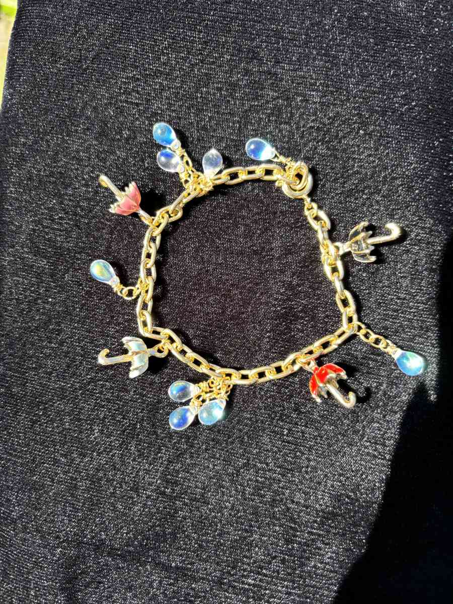 April showers bracelet - Tehachapi, California - FleaMarketBay