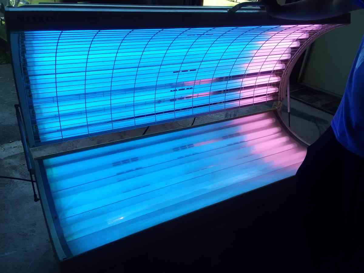 tanning bed - Mobile, Alabama - FleaMarketBay