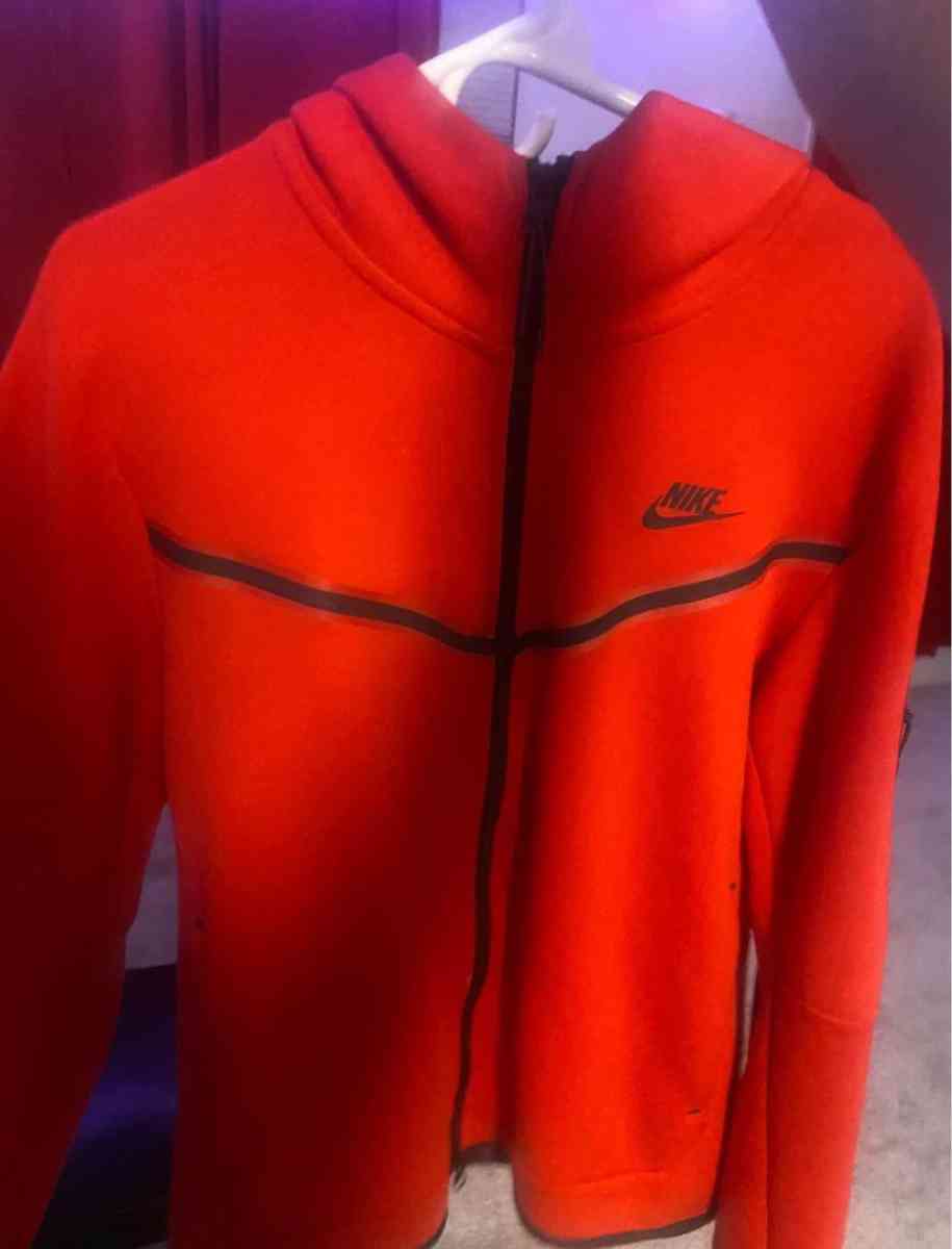 Nike jackets - Denton, North Carolina - FleaMarketBay