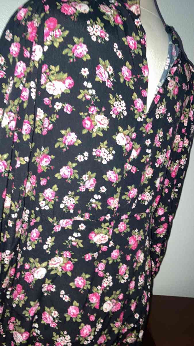 Dress - Riverside, California - FleaMarketBay