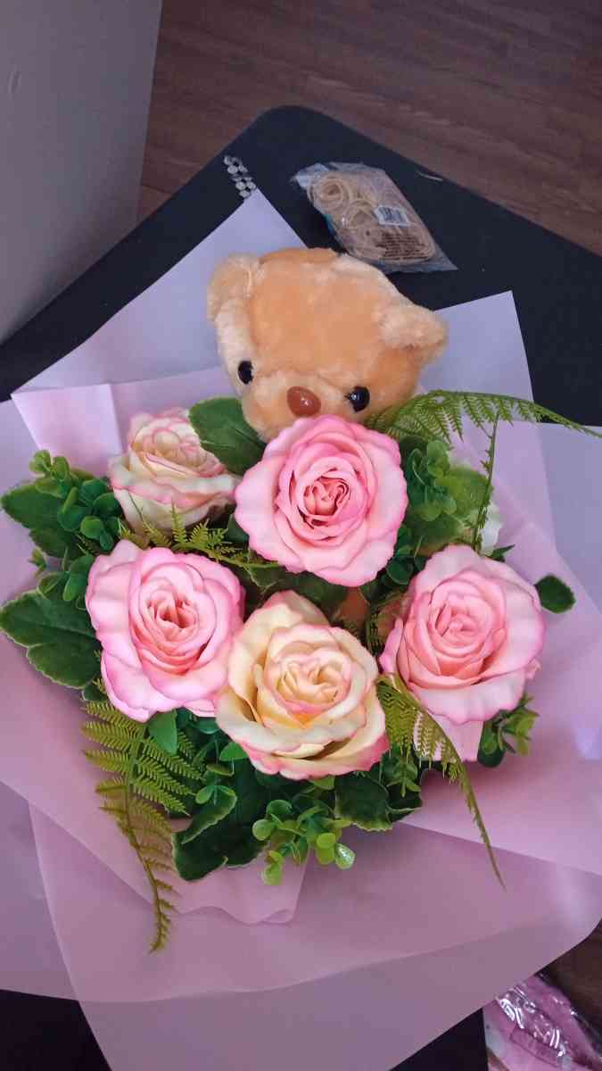 ramos de rosa artificiales - Edinburg, Texas - FleaMarketBay