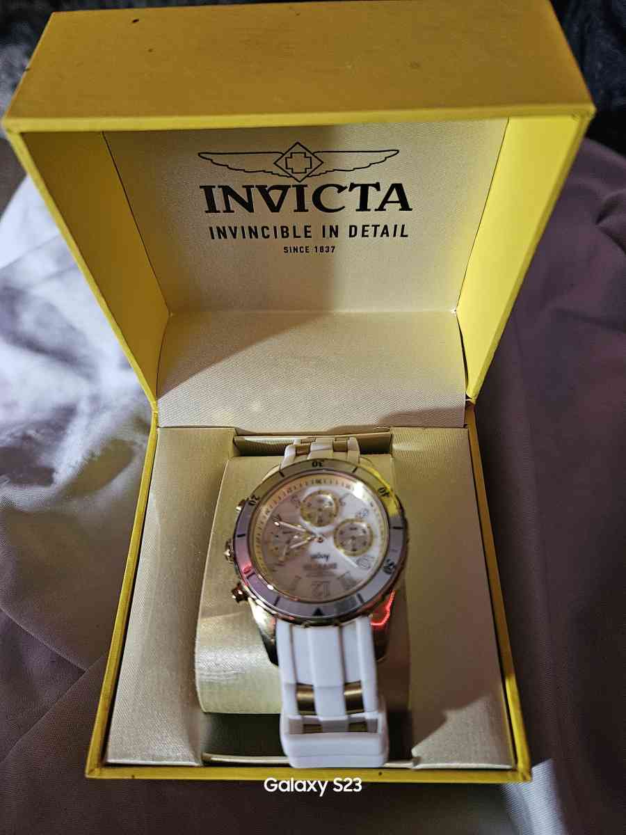 INVICTA angel collection watch - Lumberton, New Jersey