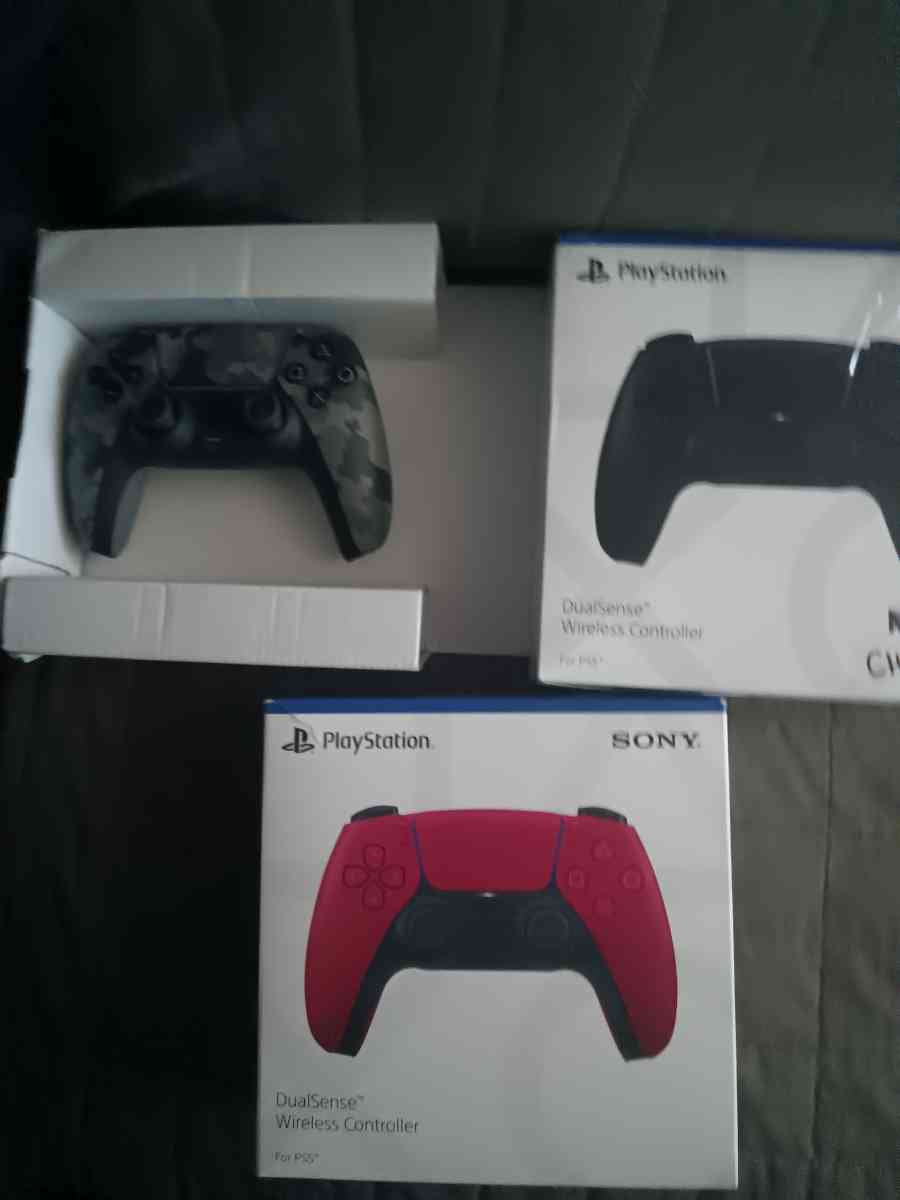 ps5 controllers - Albany, California
