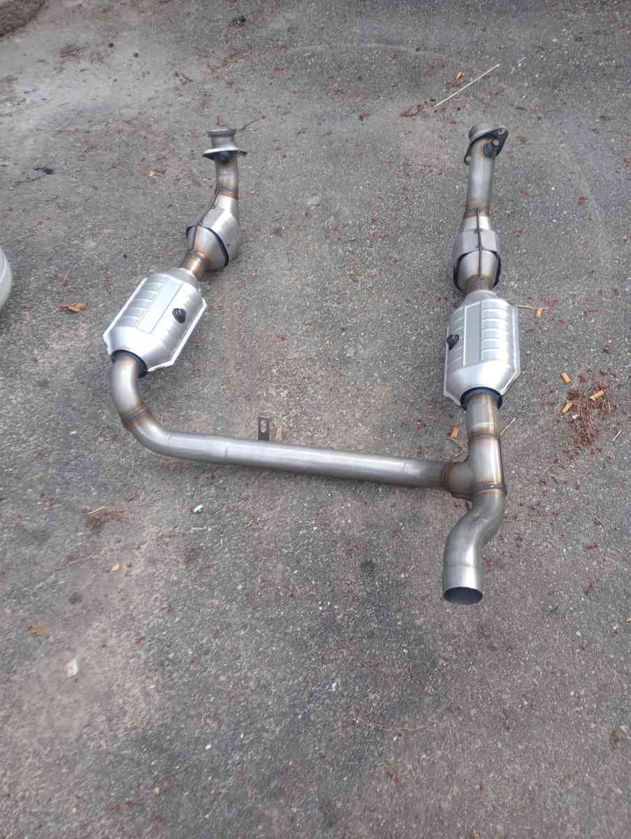 exhaust for 2003 Ford f150 from manifold to flange complete - Alicia, Arkansas - FleaMarketBay