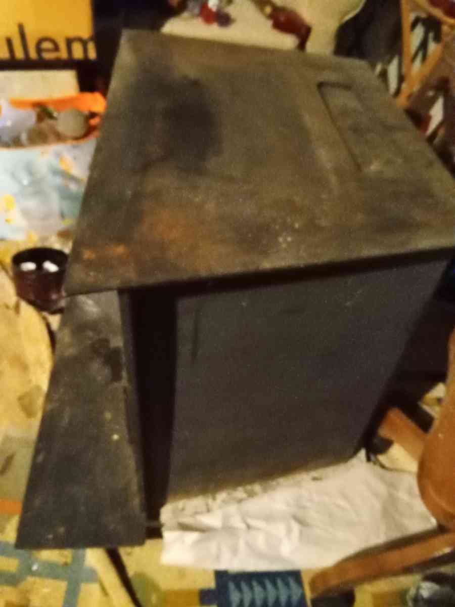 vintage Appalachian wood heater stove use very little - Ash, North Carolina - FleaMarketBay