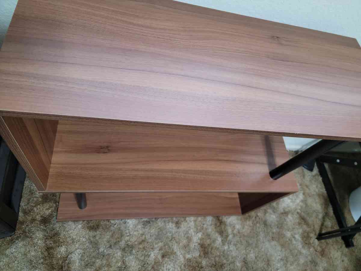 3 shelf book stand - Chico, California - FleaMarketBay