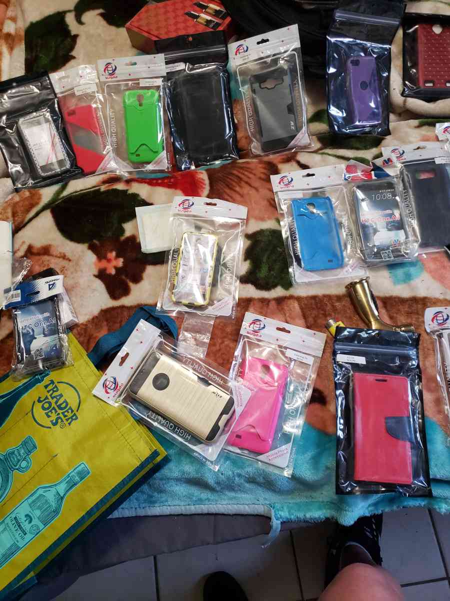 phone cases all kinds - Chico, California - FleaMarketBay