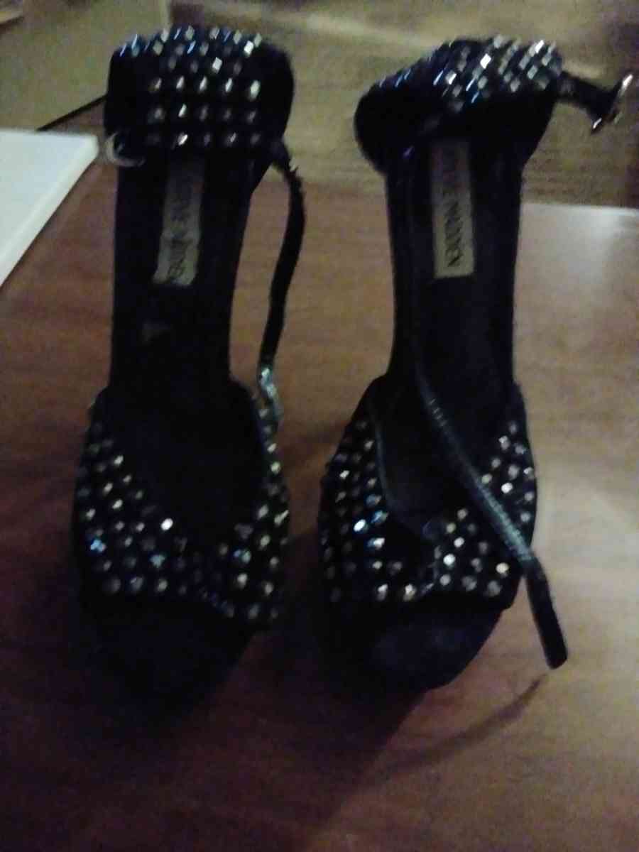 black heels - Fayetteville, North Carolina - FleaMarketBay