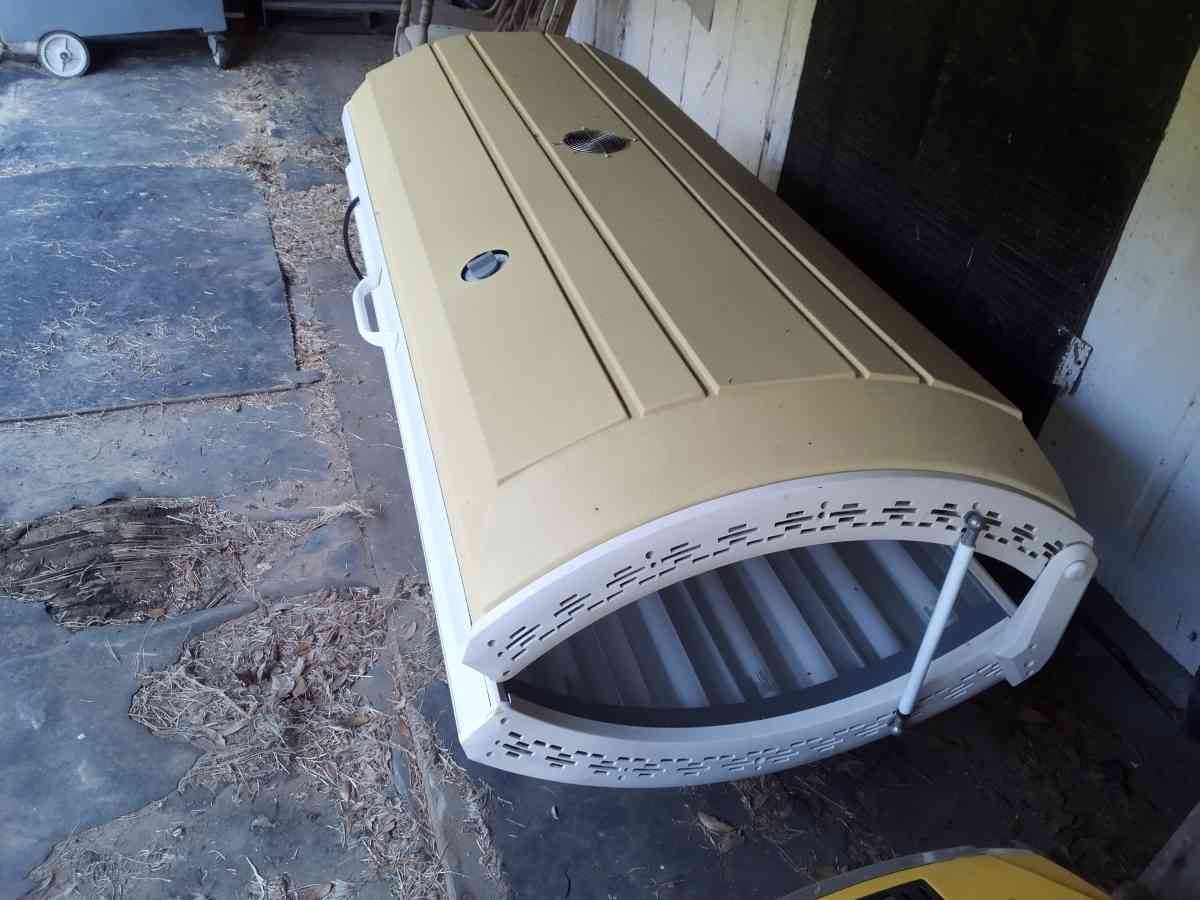 tanning bed - Mobile, Alabama - FleaMarketBay
