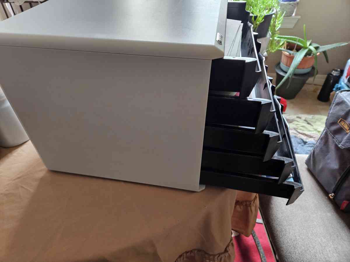 small over desk organizer - El Paso, Texas - FleaMarketBay