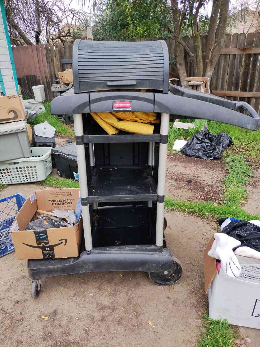 dresser beds  mics - Sacramento, California - FleaMarketBay