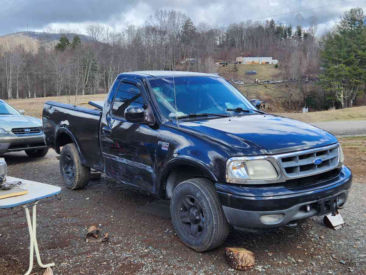 1999 ford f150 triton v8 - Newland, North Carolina - FleaMarketBay