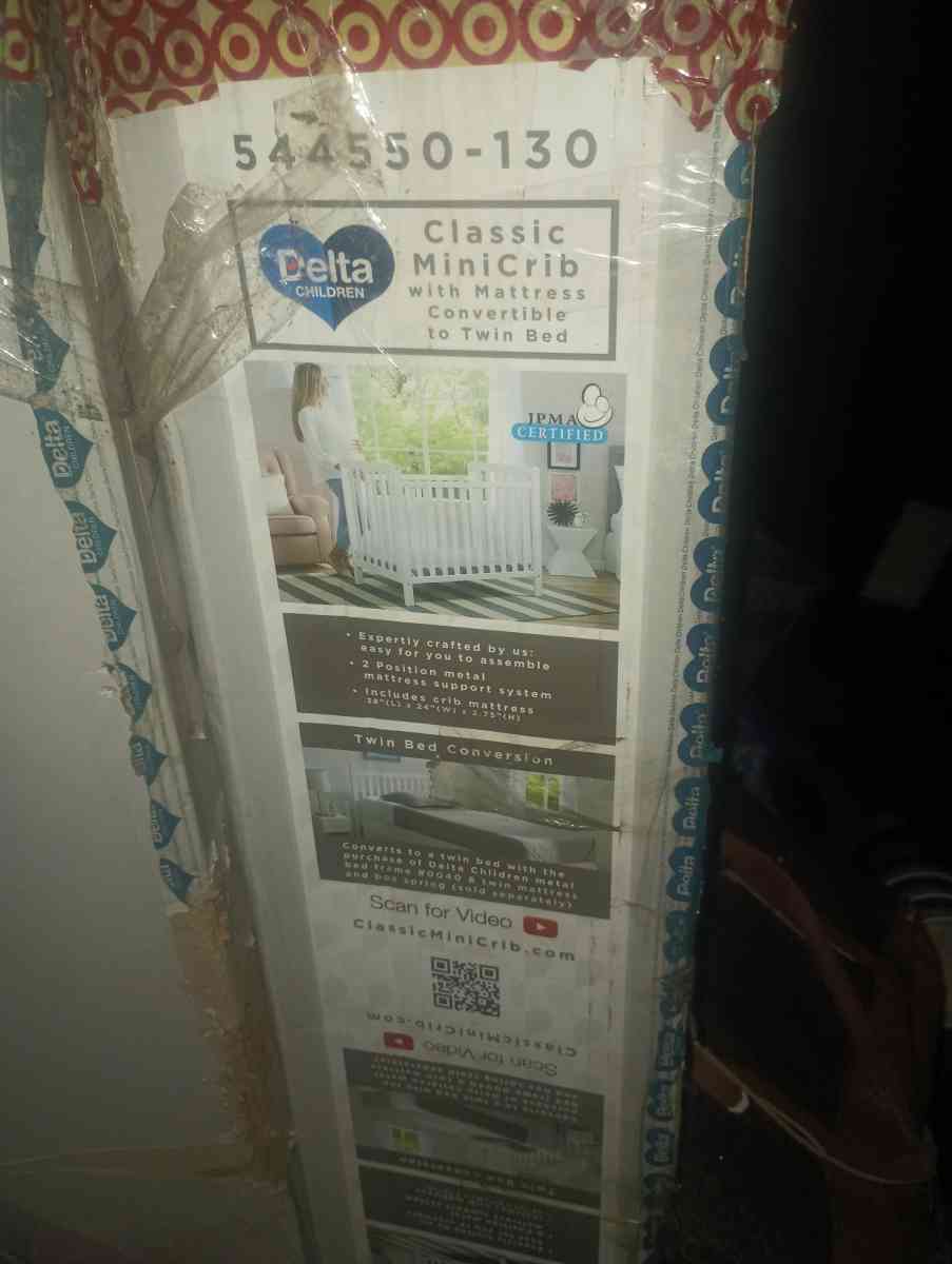 baby crib - Summerfield, Florida - FleaMarketBay