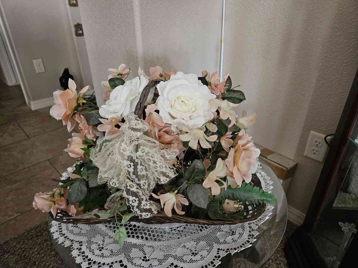 Vintage 80s Large Basket of Flowers - El Paso, Texas - FleaMarketBay