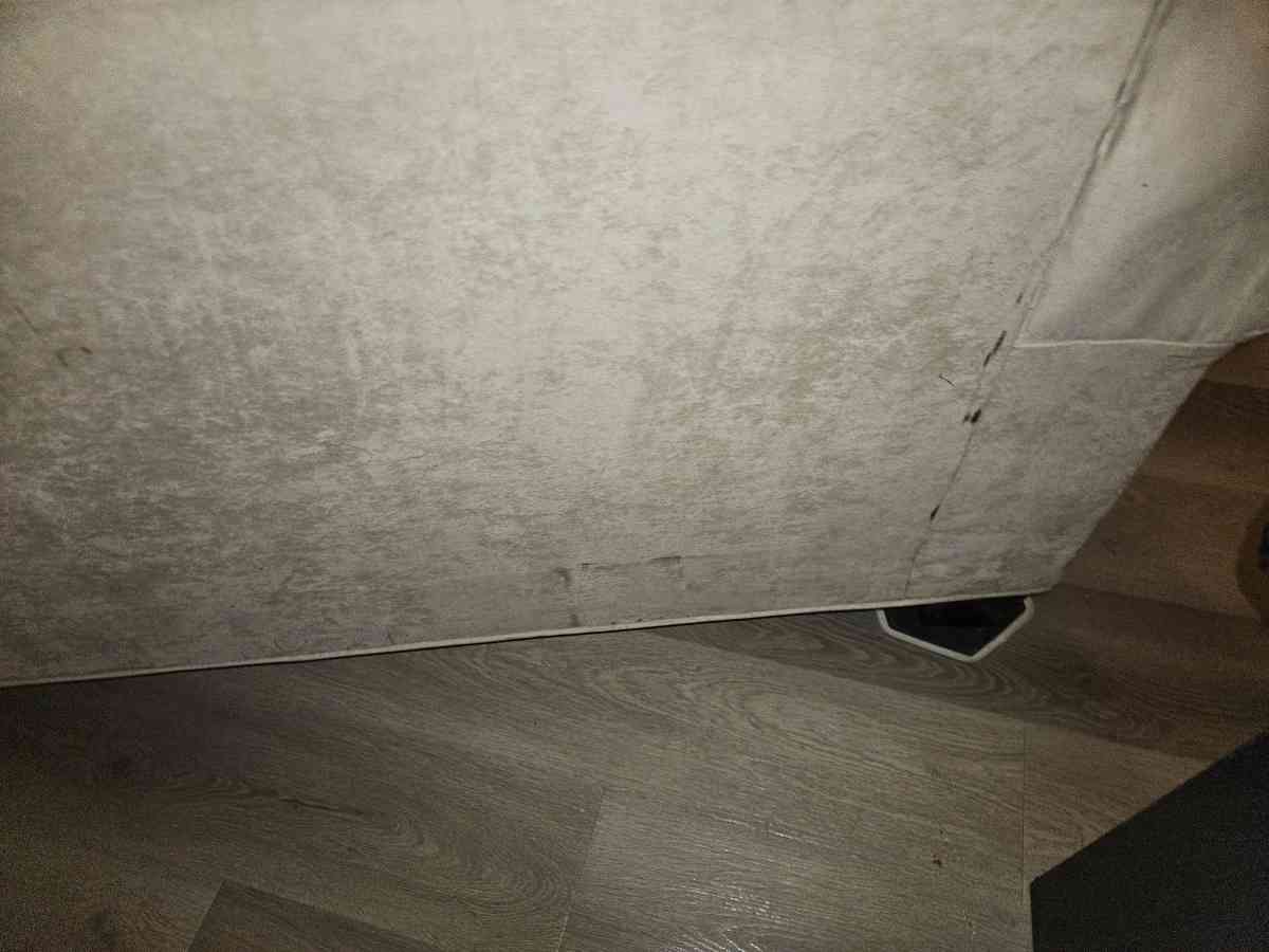 Beige Sofa - Converse, Texas - FleaMarketBay