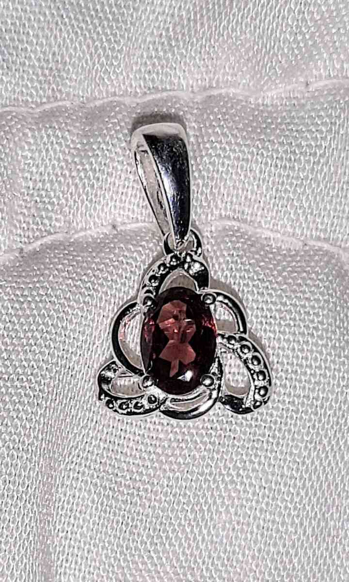 SOLD  Orissa Rose Garnet Sterling Silver Pendant - Englewood, Florida - FleaMarketBay