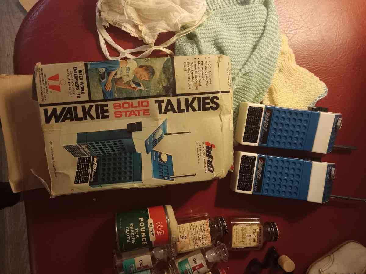 tools  bedroom  furniture nicknacks ect - Omaha, Nebraska - FleaMarketBay