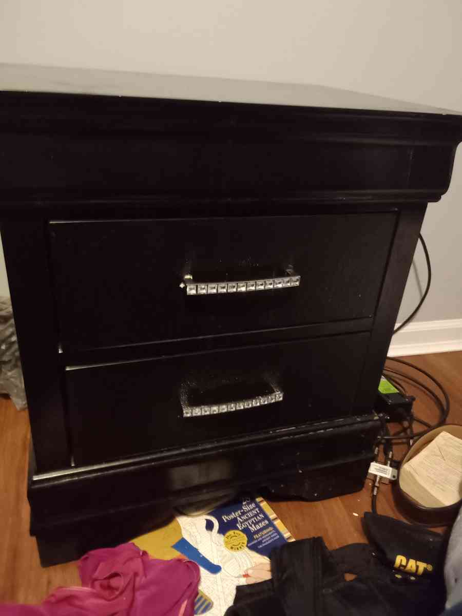 dresser and nightstand - Indianapolis, Indiana