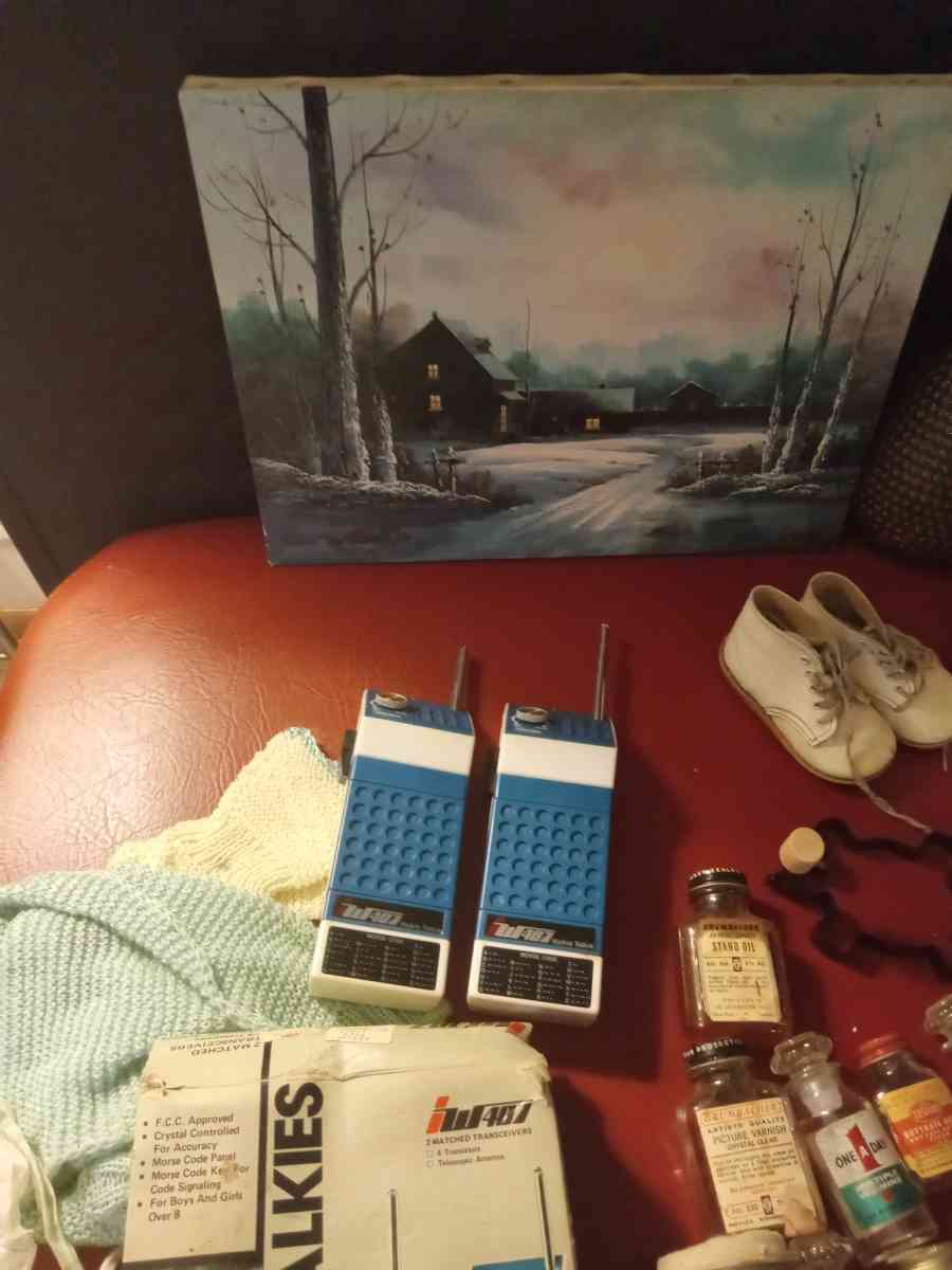 tools  bedroom  furniture nicknacks ect - Omaha, Nebraska - FleaMarketBay