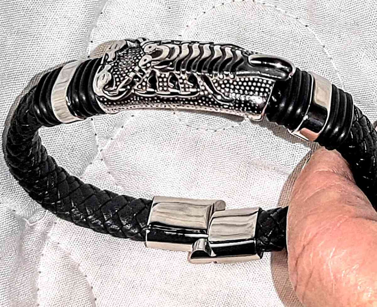 Scorpion PU Braided Leather Bracelet - Englewood, Florida - FleaMarketBay